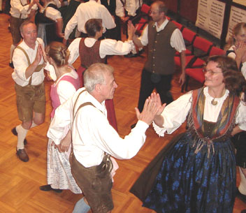 2006MVF15.JPG (37833 Byte)